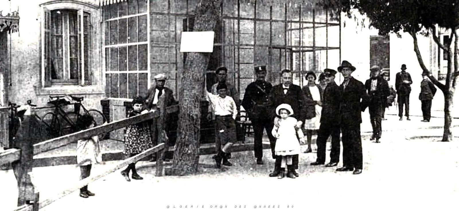 2146- Oran - Hopital civil - Conciergerie2.jpg